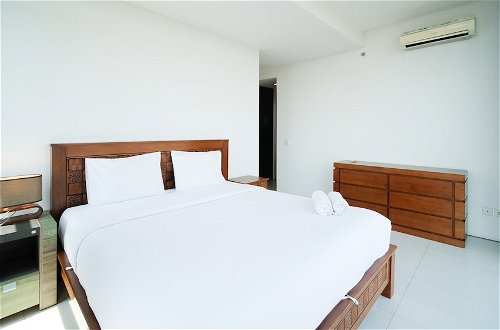 Photo 8 - Homey 1Br With Extra Room Apartment At Aryaduta Residence Surabaya