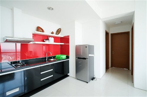 Photo 14 - Homey 1Br With Extra Room Apartment At Aryaduta Residence Surabaya