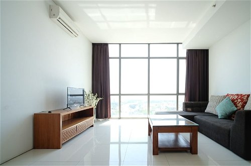 Photo 19 - Homey 1Br With Extra Room Apartment At Aryaduta Residence Surabaya
