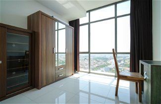 Photo 2 - Homey 1Br With Extra Room Apartment At Aryaduta Residence Surabaya