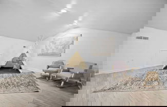 Foto 2 - Hummingbird Home by Avantstay Boat House + Dock
