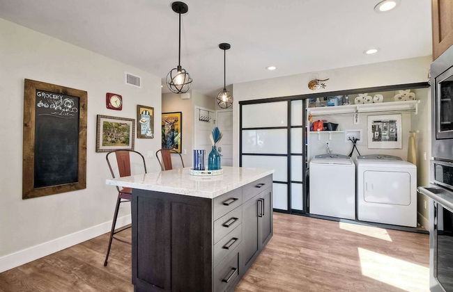 Fresh & Modern 3 BDR Just Blocks From Beach! - Foto 10
