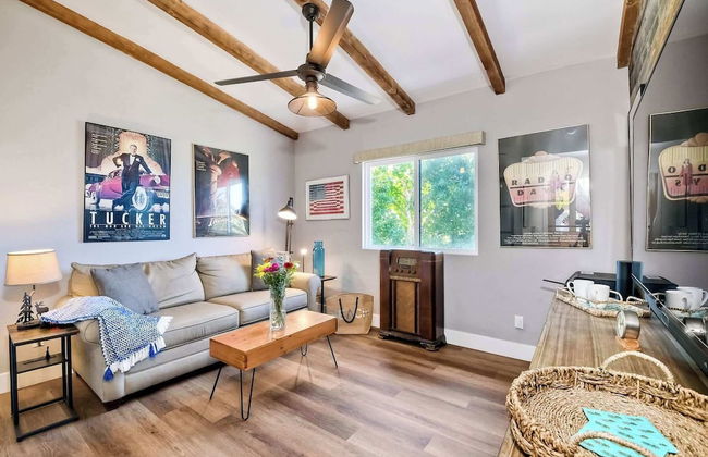 Fresh & Modern 3 BDR Just Blocks From Beach! - Foto 16