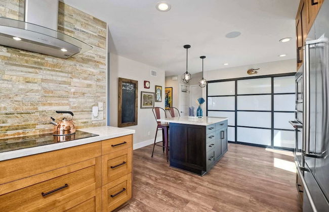 Fresh & Modern 3 BDR Just Blocks From Beach! - Foto 8