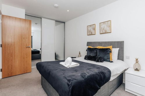 Photo 1 - Birmingham City Centre - 3 Bed Apartment