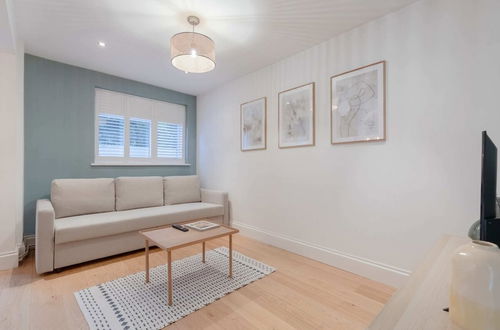 Foto 18 - Newly Refurbished 2BD Flat - Wimbledon Village