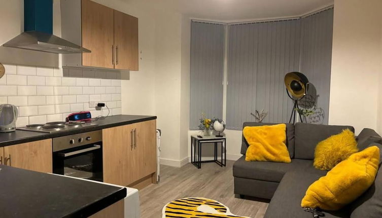 Photo 1 - Apartment in Leeds Close to City Centre