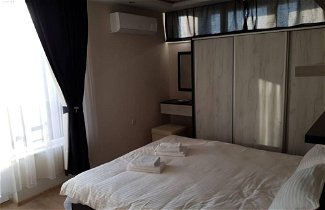 Photo 2 - Luxury Two Bedroom Flat
