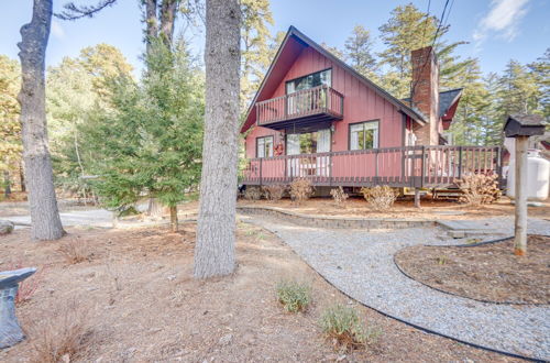 Photo 7 - Charming Tamworth Cabin w/ Grill & Fireplace