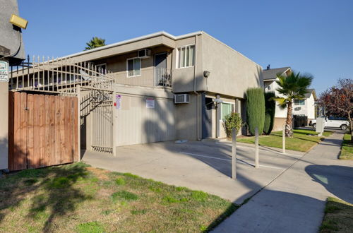 Photo 7 - 2nd-floor Fresno Apt w/ Shared Grill & Dining Area