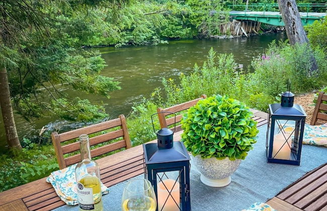 Firefly Lodge! Boardman River! Hot Tub! Woodstove! - Foto 50