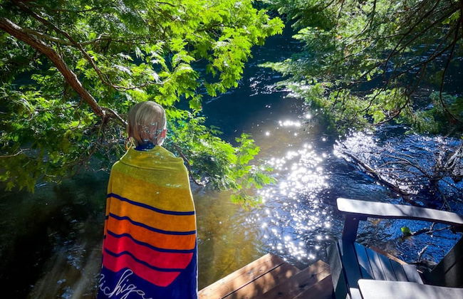 Firefly Lodge! Boardman River! Hot Tub! Woodstove! - Foto 46