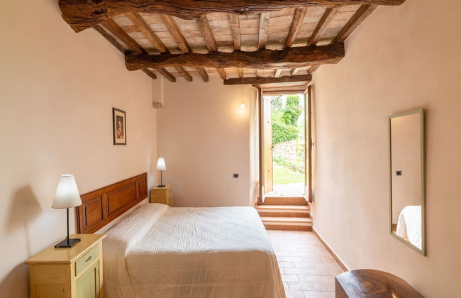 Graceful Holiday Home in Acqualagna With Swimming Pool - Photo 28