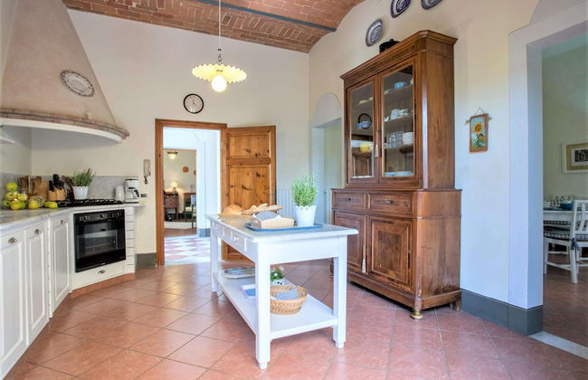 Beautiful Villa in Peccioli With Private Swimming Pool - Foto 15