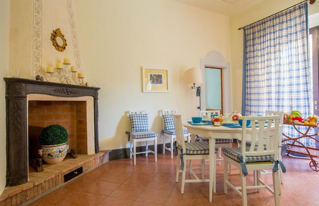 Beautiful Villa in Peccioli With Private Swimming Pool - Foto 21