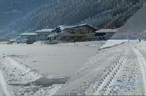 Foto 26 - Spacious Apartment Near Ski Area in Mayrhofen