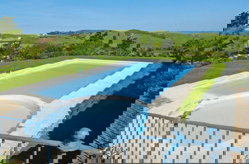 Photo 5 - Apartment in Tuscany With Pool & Golf