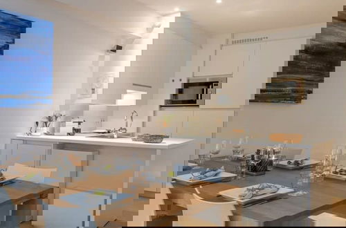 Foto 15 - Modern and Spacious Apartment With Terrace