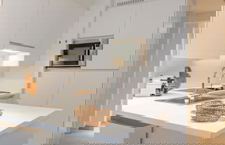 Foto 2 - Modern and Spacious Apartment With Terrace