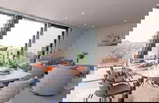 Foto 2 - Luxurious Penthouse With Beautiful Seaview