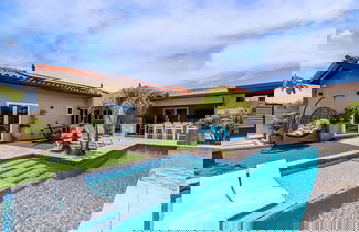 Foto 1 - Luxury New 5 Location Pool Outdoor Kitchen