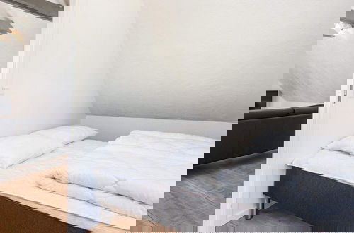 Foto 5 - 8 Person Holiday Home in Romo