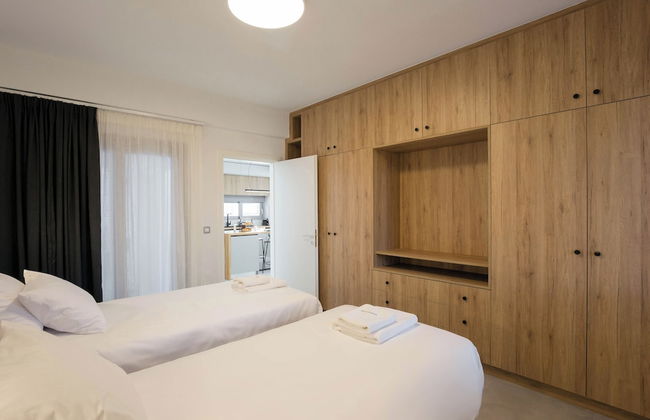 Hermes & Dione - Photo 10