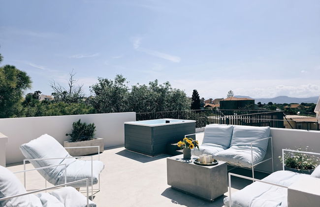 Hermes & Dione - Photo 77