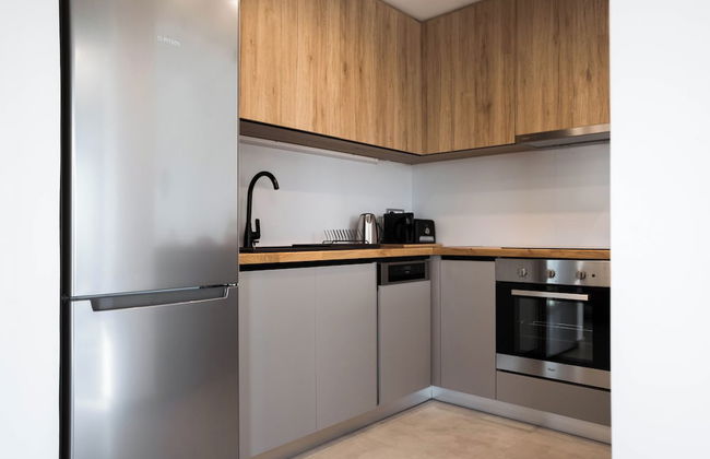 Hermes & Dione - Photo 38