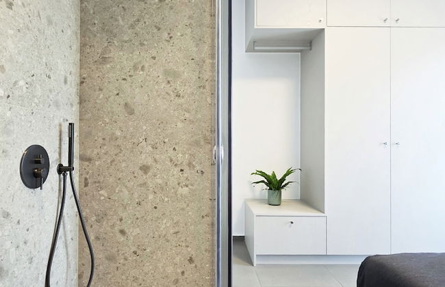 Hermes & Dione - Photo 23