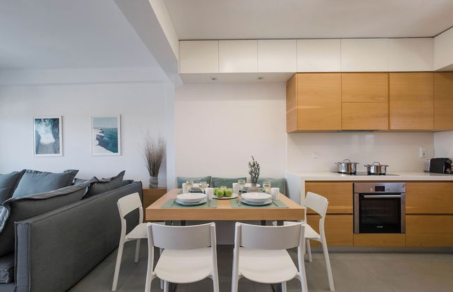 Hermes & Dione - Photo 31