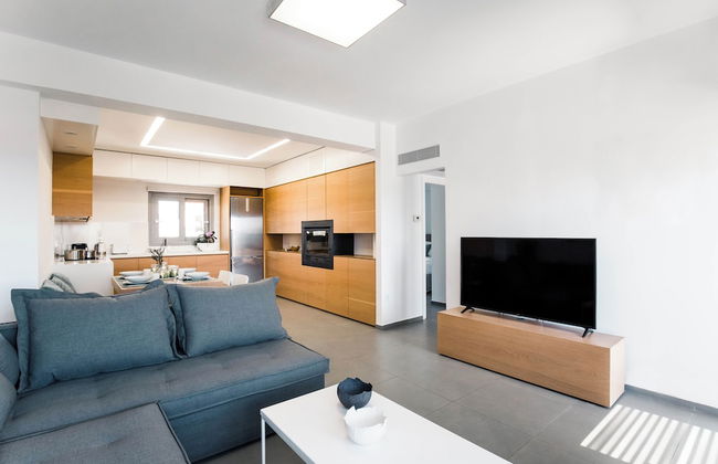 Hermes & Dione - Photo 56