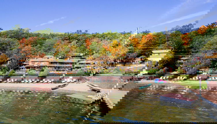 Foto 1 - Trout House Village Resort