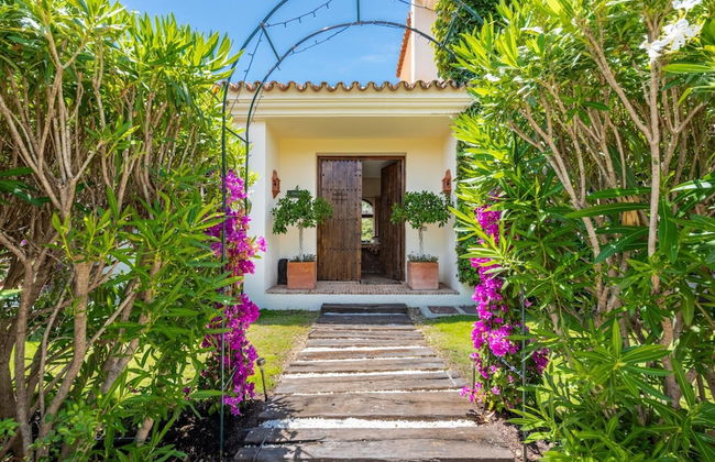 Luxury Villa - Sleeps up to 8 & Infinity Pool - Foto 31