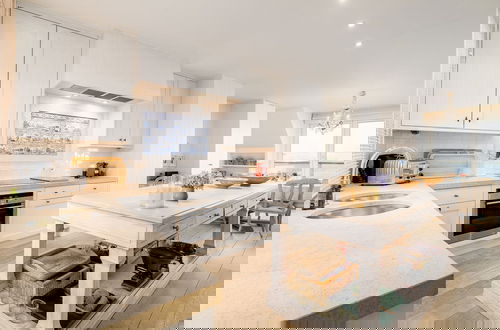 Foto 55 - Stunning Penthouse With Free Parking and sea View
