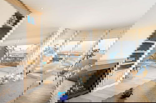 Foto 4 - Stunning Penthouse With Free Parking and sea View