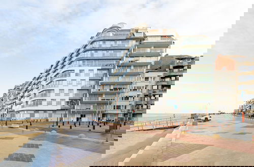 Foto 59 - Stunning Penthouse With Free Parking and sea View