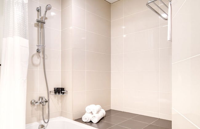 Viridis Living Chic and Spacious 1BR - Foto 23