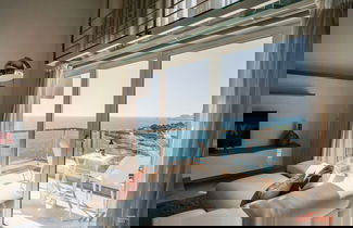 Foto 1 - Scenic Seafront Duplex Apartment in Sliema