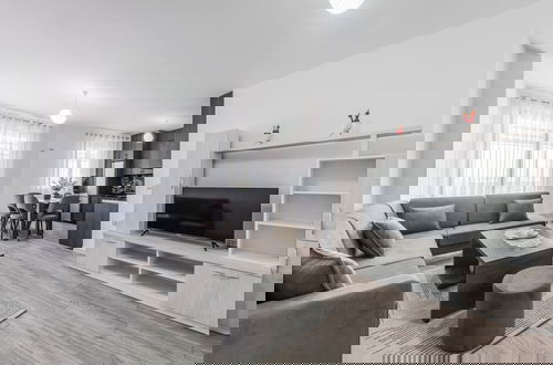 Photo 7 - City Escape Apartment