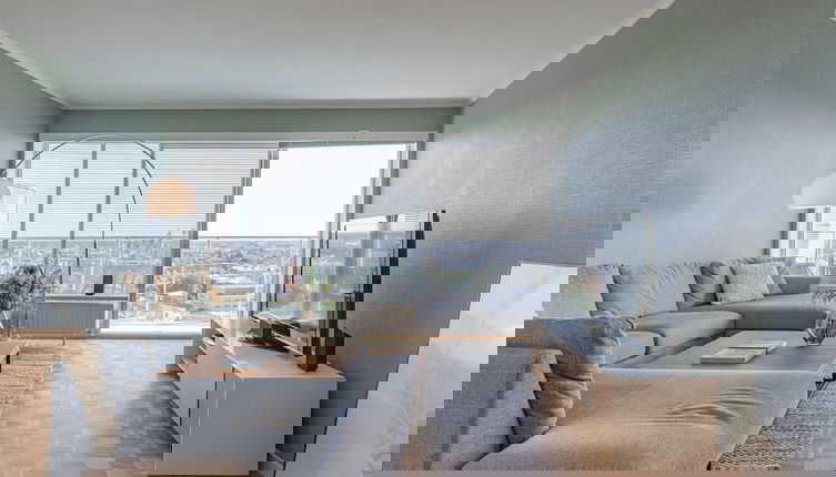 Foto 1 - Bright Apartment With City View and Terrace