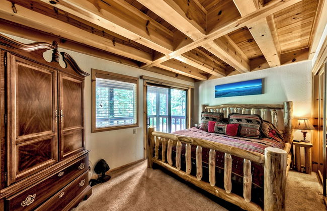Central Clean Home with Hot Tub Near Ski - Foto 3