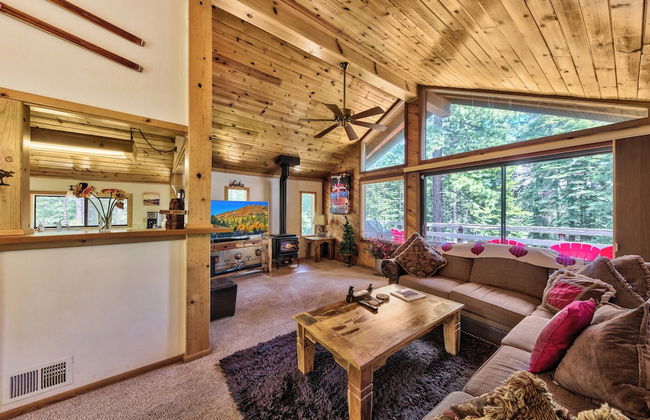 Central Clean Home with Hot Tub Near Ski - Foto 12