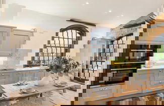 Photo 1 - Chapel Loft - Brand New With Parking
