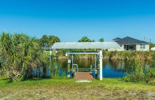 Canal Dreams 3 BR 2 BA Pool Home on the Canal - Foto 8