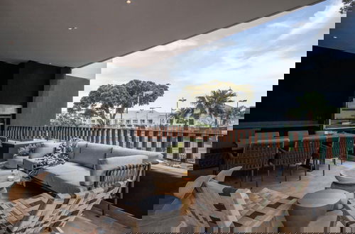 Foto 6 - Stunning Camps Bay Holiday Oasis Solange Residence
