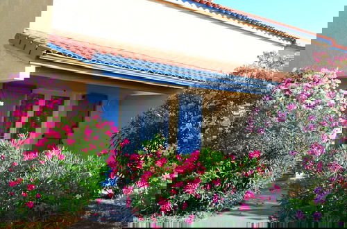 Foto 14 - Colorful Holiday Home With a in Mediterranean Style