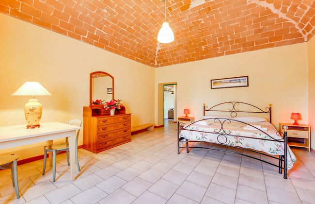 Farmhouse in Montescudaio With a Shared Pool Near sea & Park - Foto 15
