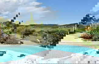 Foto 1 - Villa With Heated Pool, Jacuzzi, Sports Field and Stunning Views