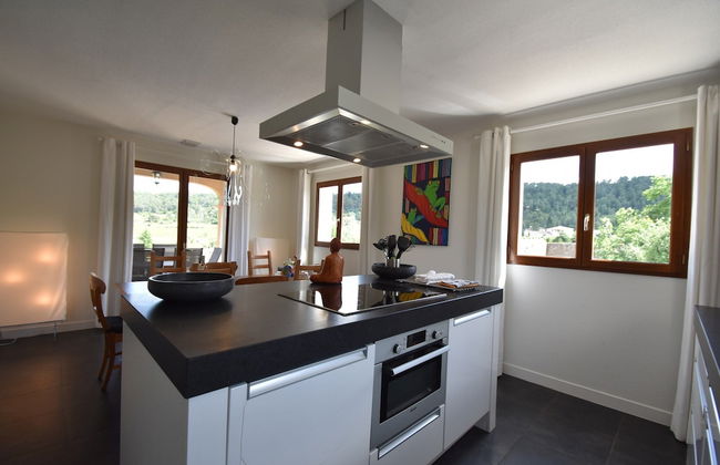 Villa With Heated Pool, Jacuzzi, Sports Field and Stunning Views - Foto 26